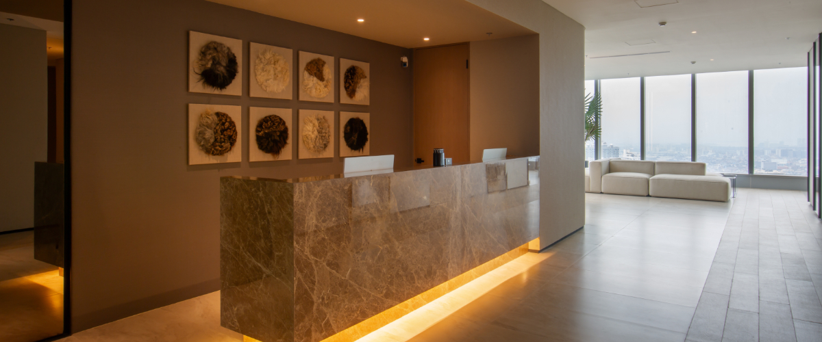 Clinique de Paris has a modern interior with world class facilities and discreet entrance
