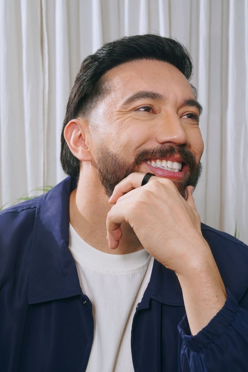Jared Dillinger with Clinique de Paris: DHI Hair Transplant Patient