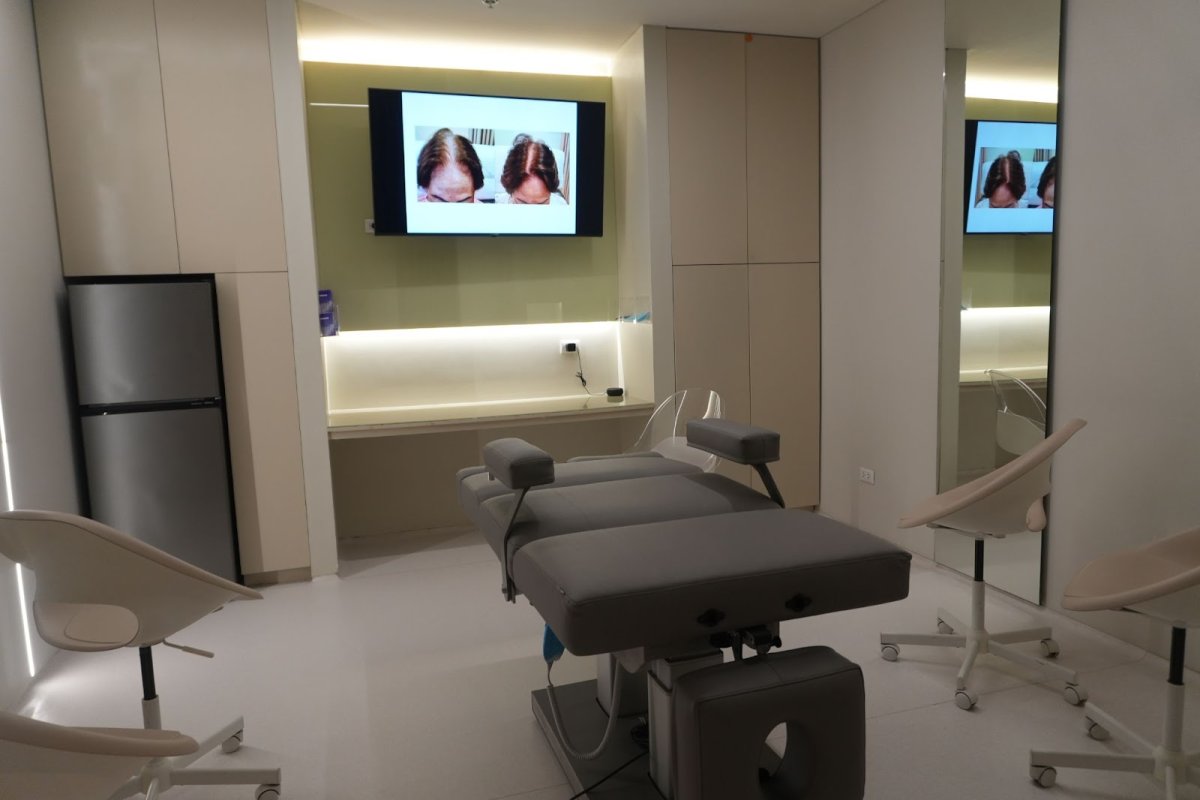 Cliinque de Paris Hair Transplant Operation Room