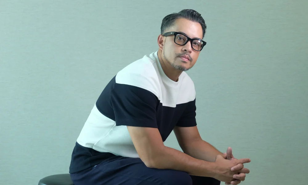 Jun Sunga Photoshoot for Clinique de Paris' Campaign