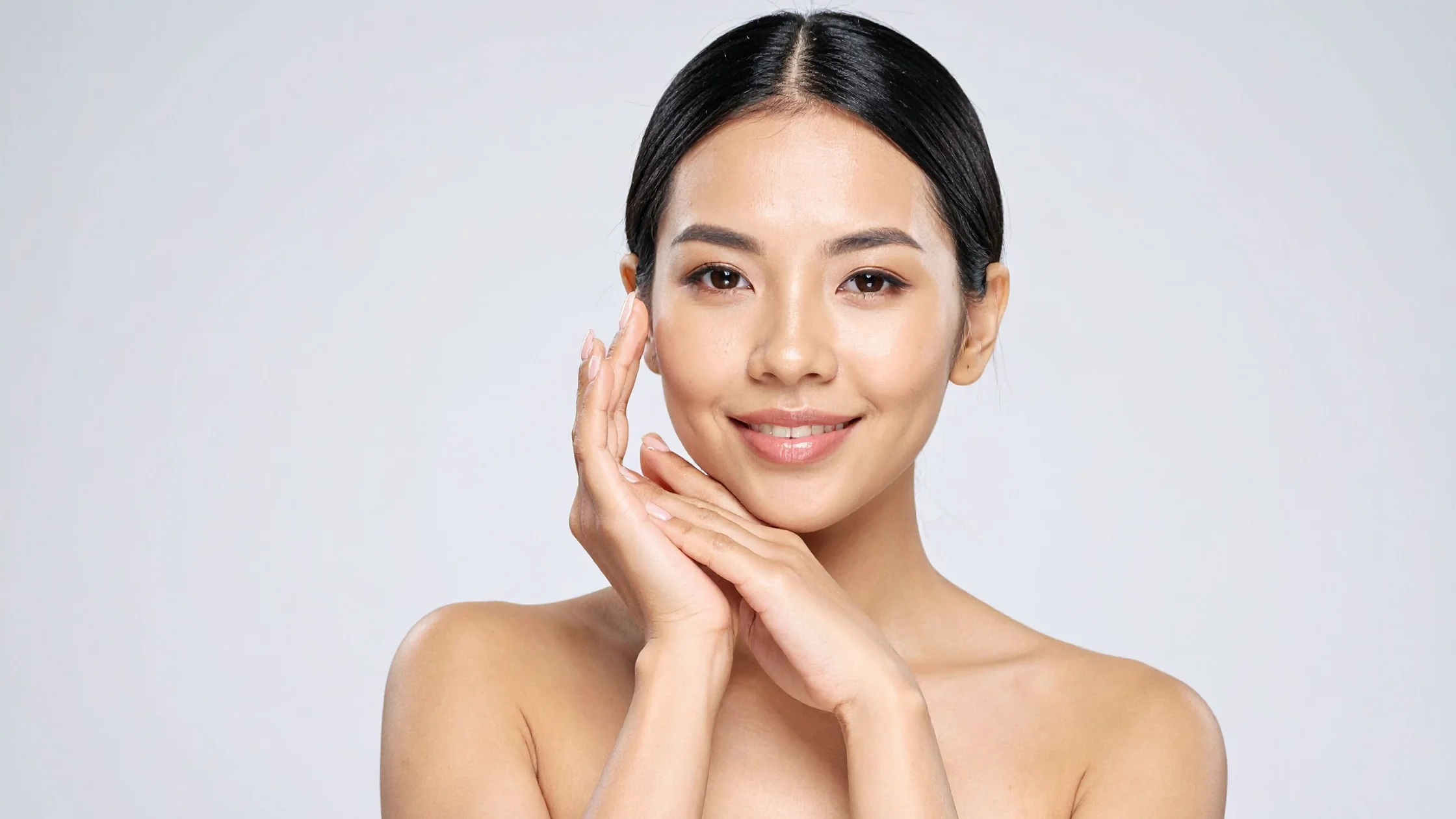 Flawless woman as the featured image for the Rejuran Skin Repair Blog